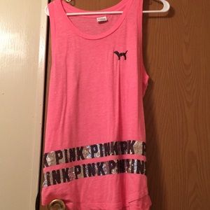 Vs pink tank